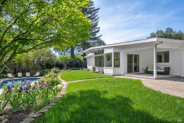 $2,965,000 | 716 University Avenue, Healdsburg, CA 95448