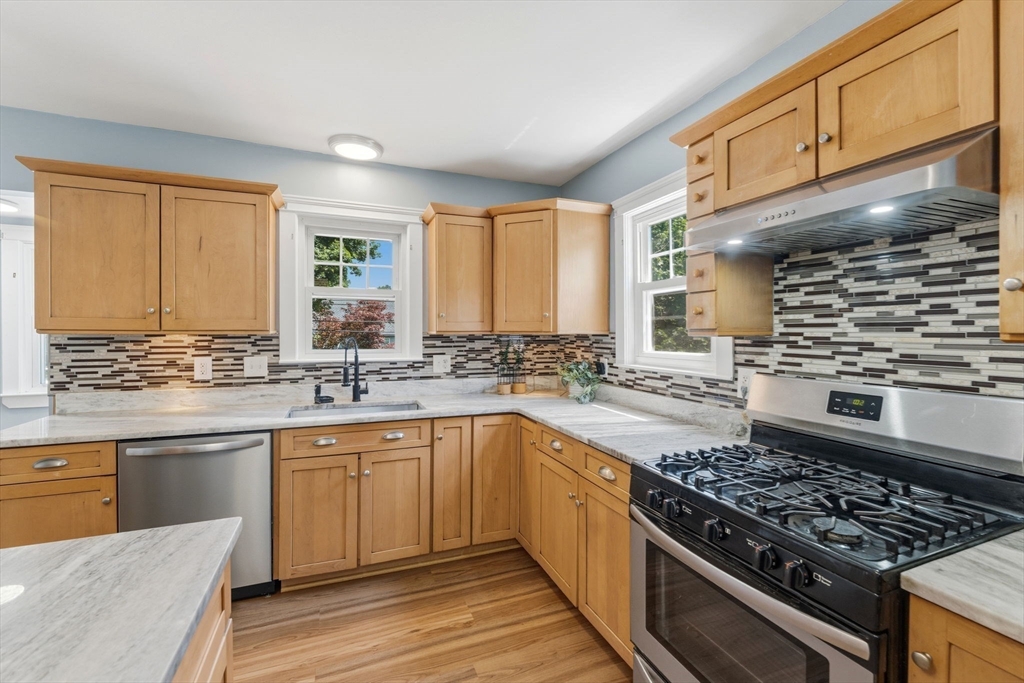 101 Bay State Road Worcester, MA 01606 - Photo 13 of 35