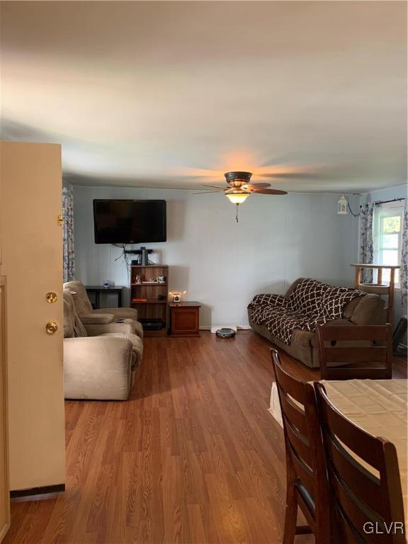 2039 Cloverdale Road Bethlehem, PA 18018 - Photo 4 of 9 Gallery Image 4