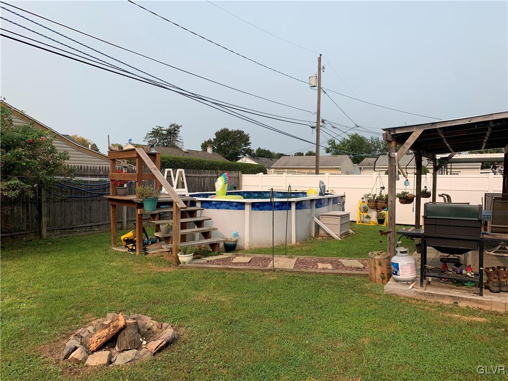 2039 Cloverdale Road Bethlehem, PA 18018 - Photo 7 of 9 Gallery Image 7
