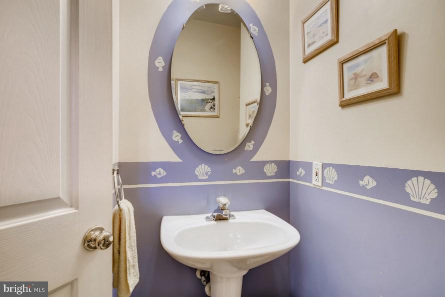 316 Spry Island Road Joppa, MD 21085 - Photo 14 of 33 Half bath on main level