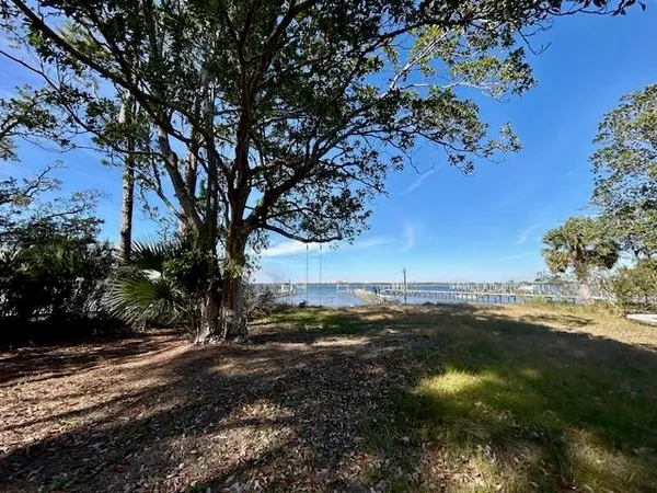 $890,000 | 1464 Alligator Drive, Alligator Point, FL 32346