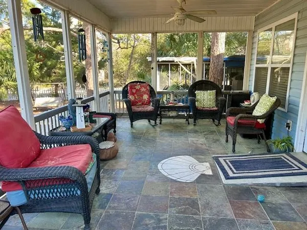 $890,000 | 1464 Alligator Drive, Alligator Point, FL 32346