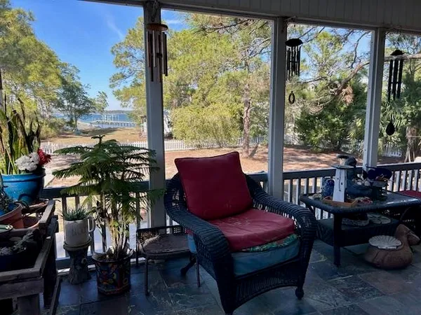 $890,000 | 1464 Alligator Drive, Alligator Point, FL 32346