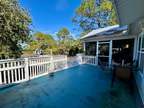 $890,000 | 1464 Alligator Drive, Alligator Point, FL 32346