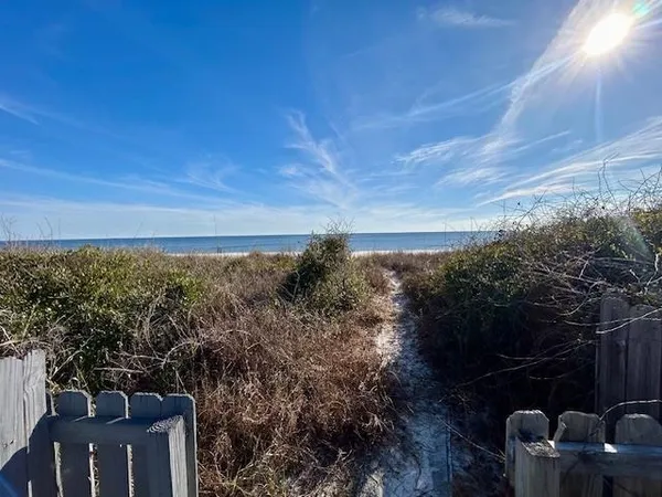 $890,000 | 1464 Alligator Drive, Alligator Point, FL 32346