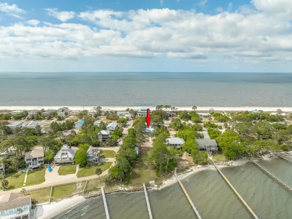 $890,000 | 1464 Alligator Drive, Alligator Point, FL 32346