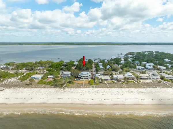 $890,000 | 1464 Alligator Drive, Alligator Point, FL 32346