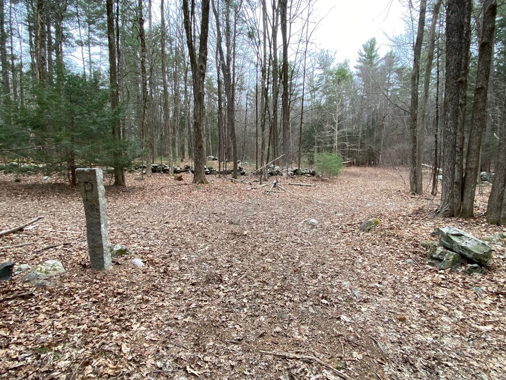 11 Powhatan Road Pepperell, MA 01463 - Photo 10 of 21