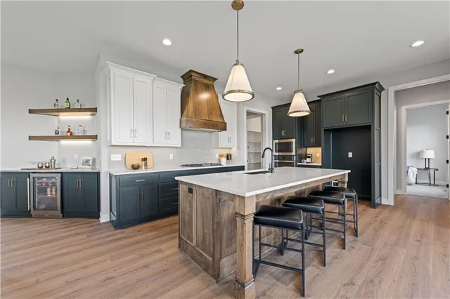 $759,160 | 13572 Prairie Creek Place, Parkville, MO 64152