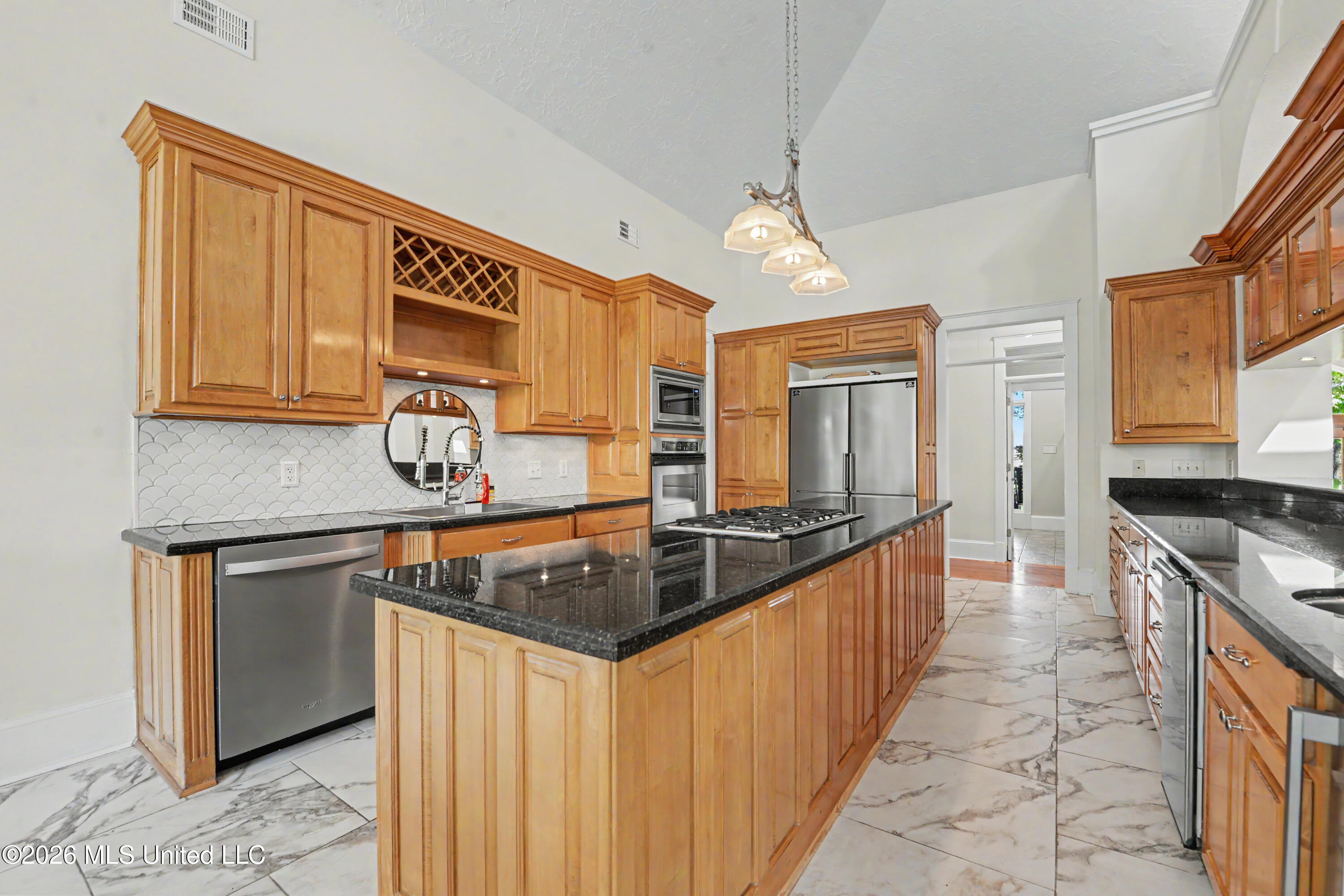 2308 Pointe Of View Ocean Springs, MS 39564 - Photo 10 of 66 010