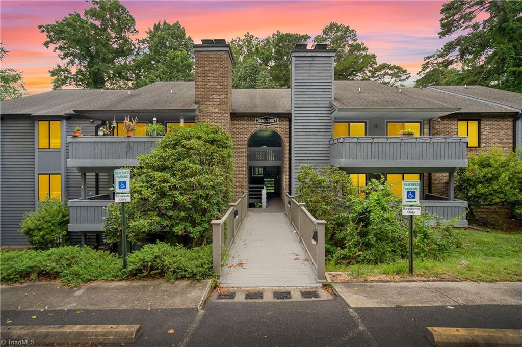 2885 Treestead Circle, Greensboro, NC 27410 Compass