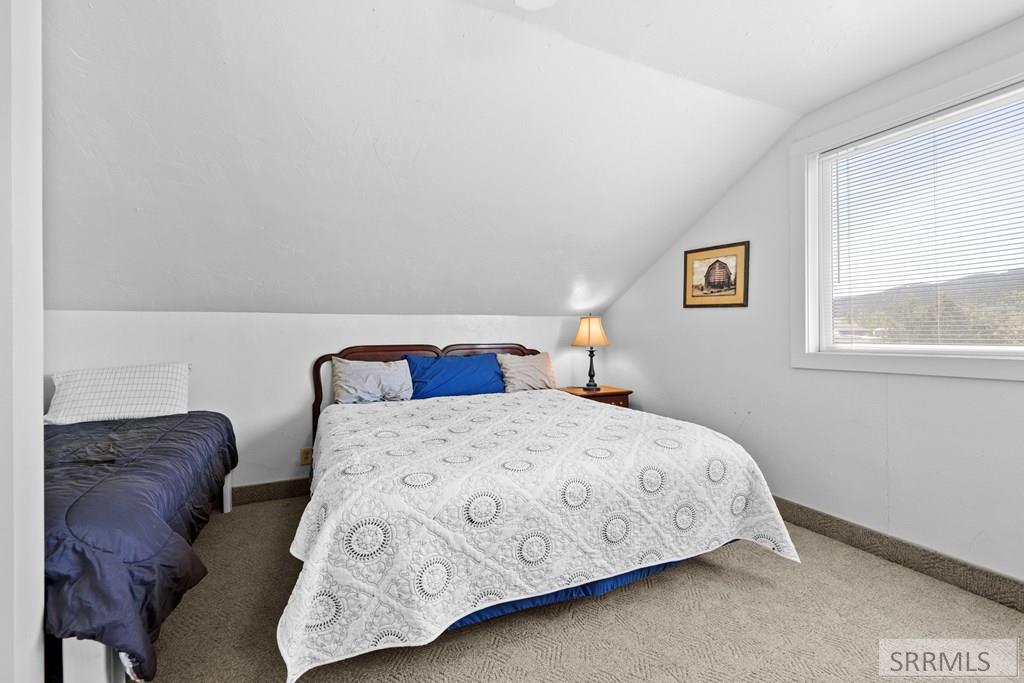 102 Valley Drive Irwin, ID 83428 - Photo 26 of 34 Bedroom 2 King and twin bed Guest House