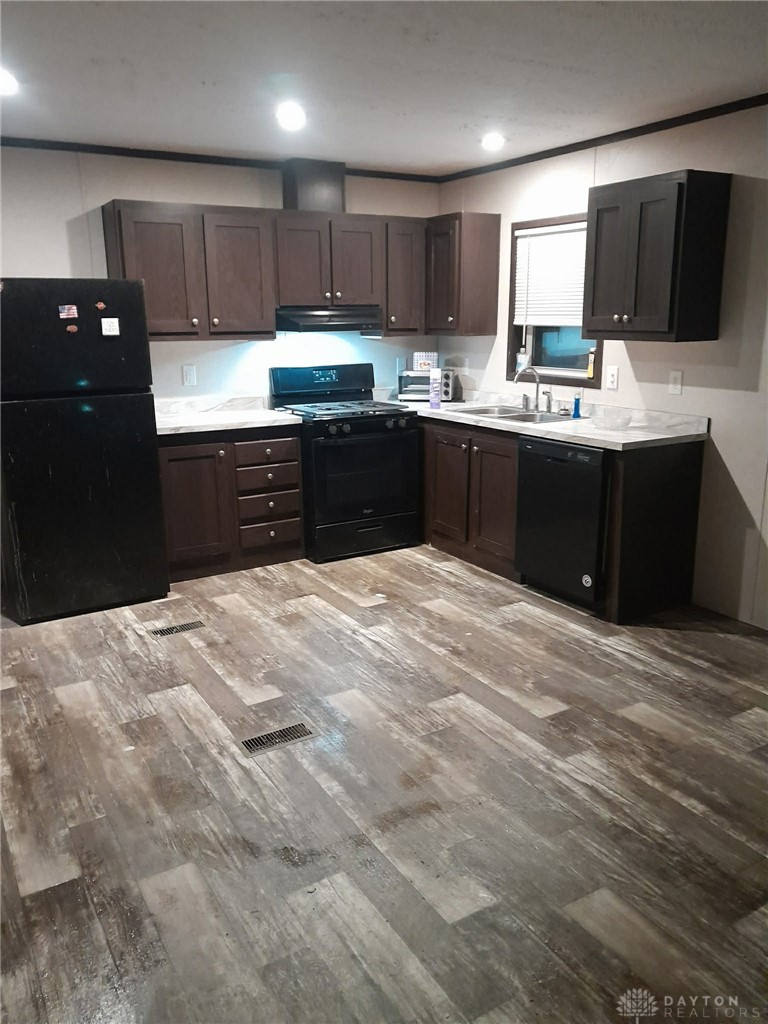 239 Billwood Road Dayton, OH 45431 - Photo 1 of 3 This spacious kitchen offers a practical layout for daily living and entertaining.