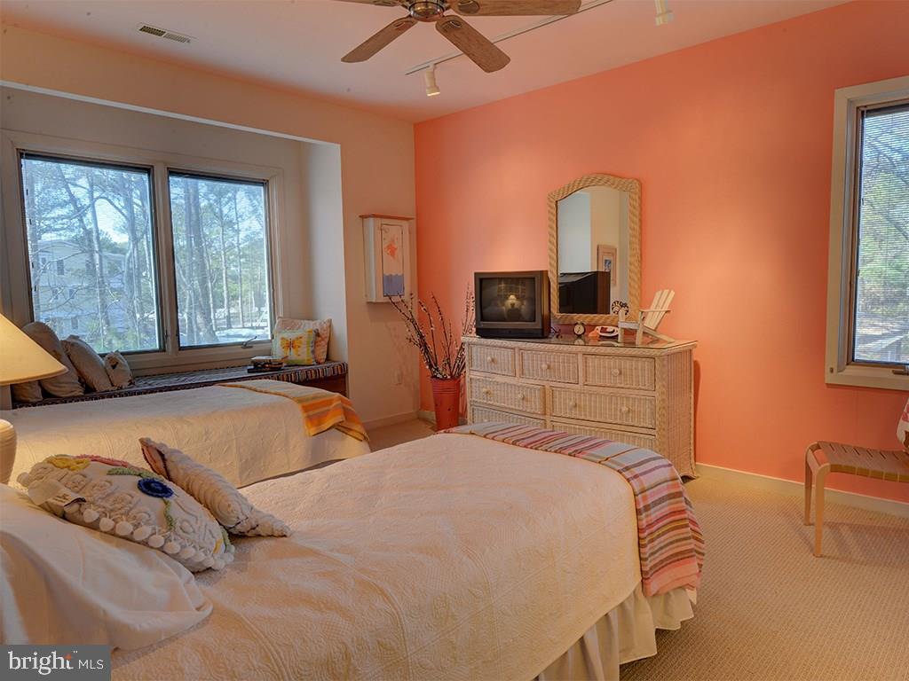 18 Holly Road Rehoboth Beach, DE 19971 - Photo 23 of 32 Gallery Image 23