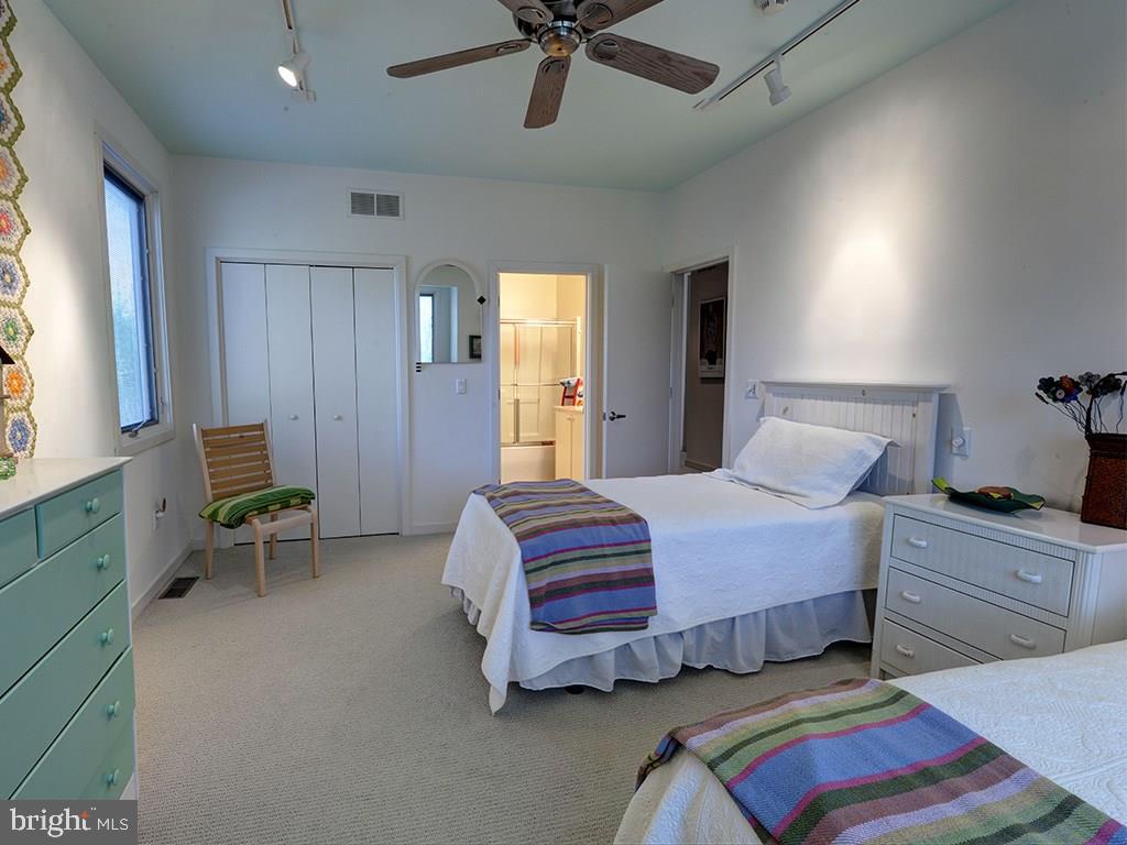 18 Holly Road Rehoboth Beach, DE 19971 - Photo 27 of 32 Gallery Image 27