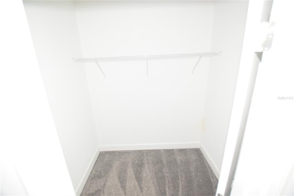 460 Lake Shore Parkway Davenport, FL 33896 - Photo 15 of 27 a view of small space