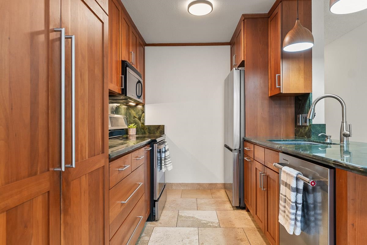 160 Keonekai Road, Unit 21101 Kihei, HI 96753 - Photo 10 of 39 Gallery Image 10