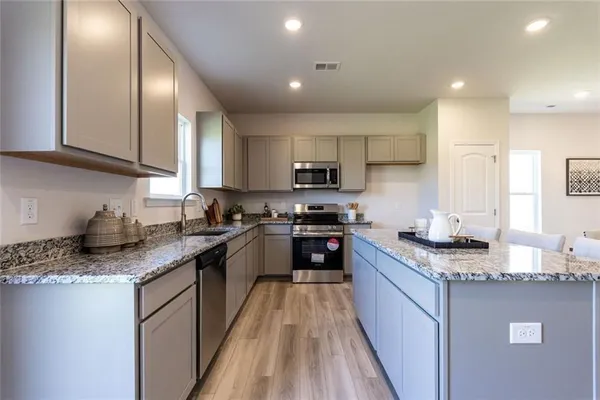 $279,900 | 140 Andros Loop, Dalton, GA 30721