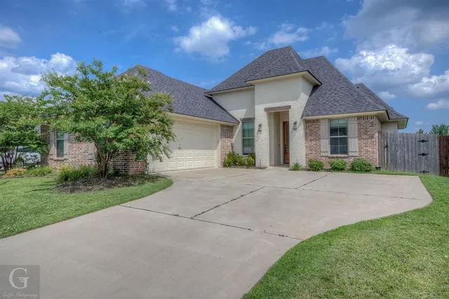 $359,900 | 5116 Tensas Drive, Bossier City, LA 71111