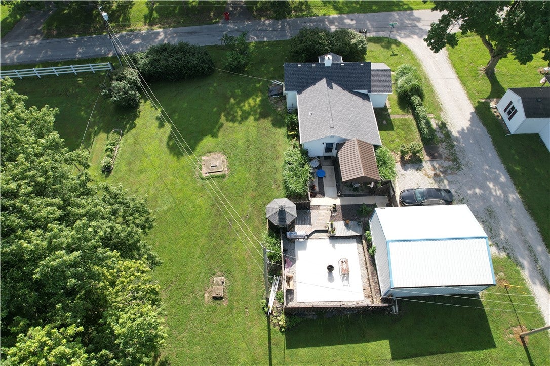 7686 Hendricks Lane Decatur, IL 62521 - Photo 6 of 28 Gallery Image 6
