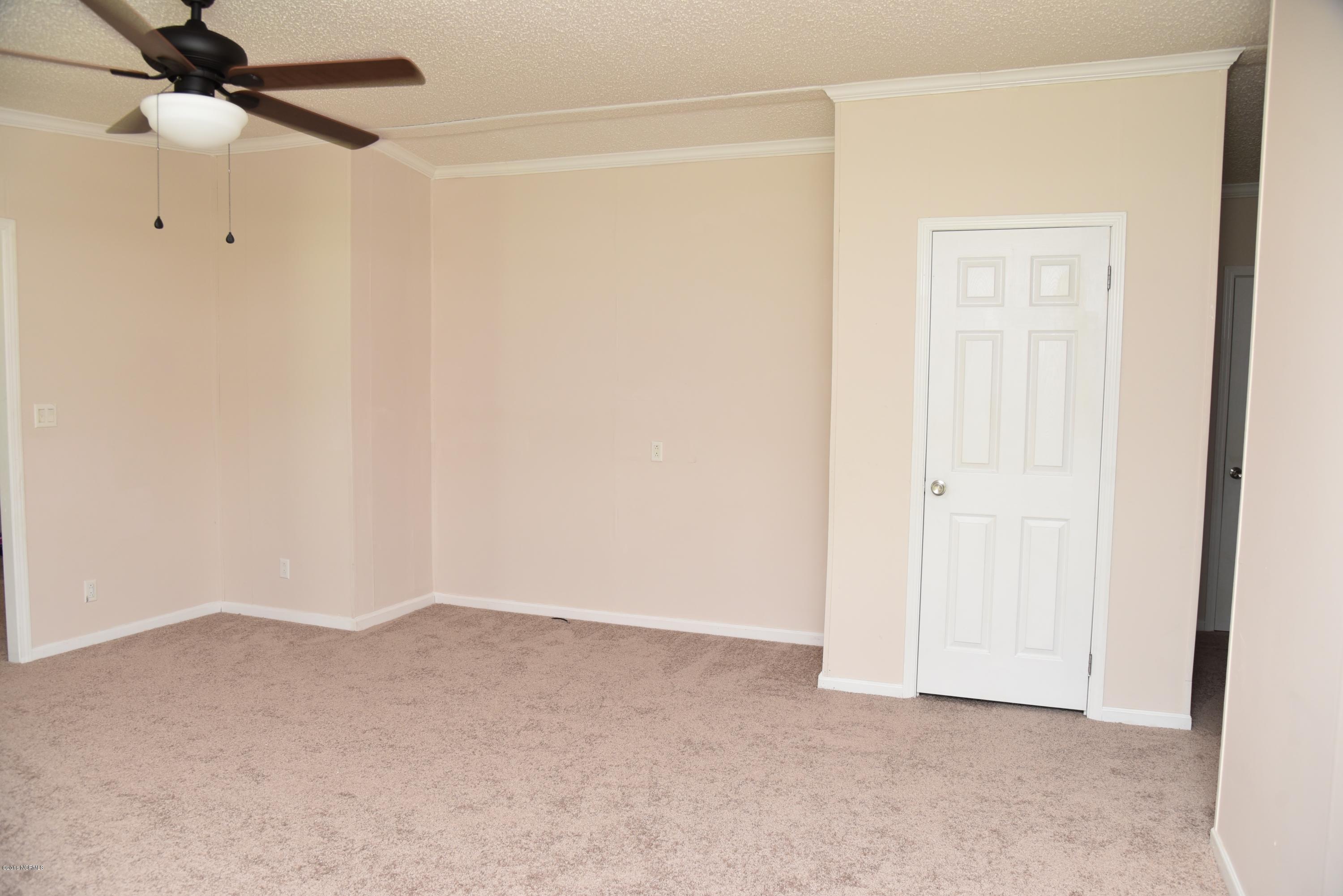 8131 Brooks Road Kenly, NC 27542 - Photo 3 of 28 Family Room w/Coat Closet