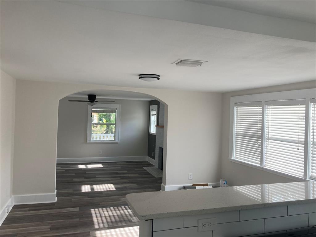 5200 3rd Avenue South St. Petersburg, FL 33707 - Photo 10 of 47 a view of an empty room and window