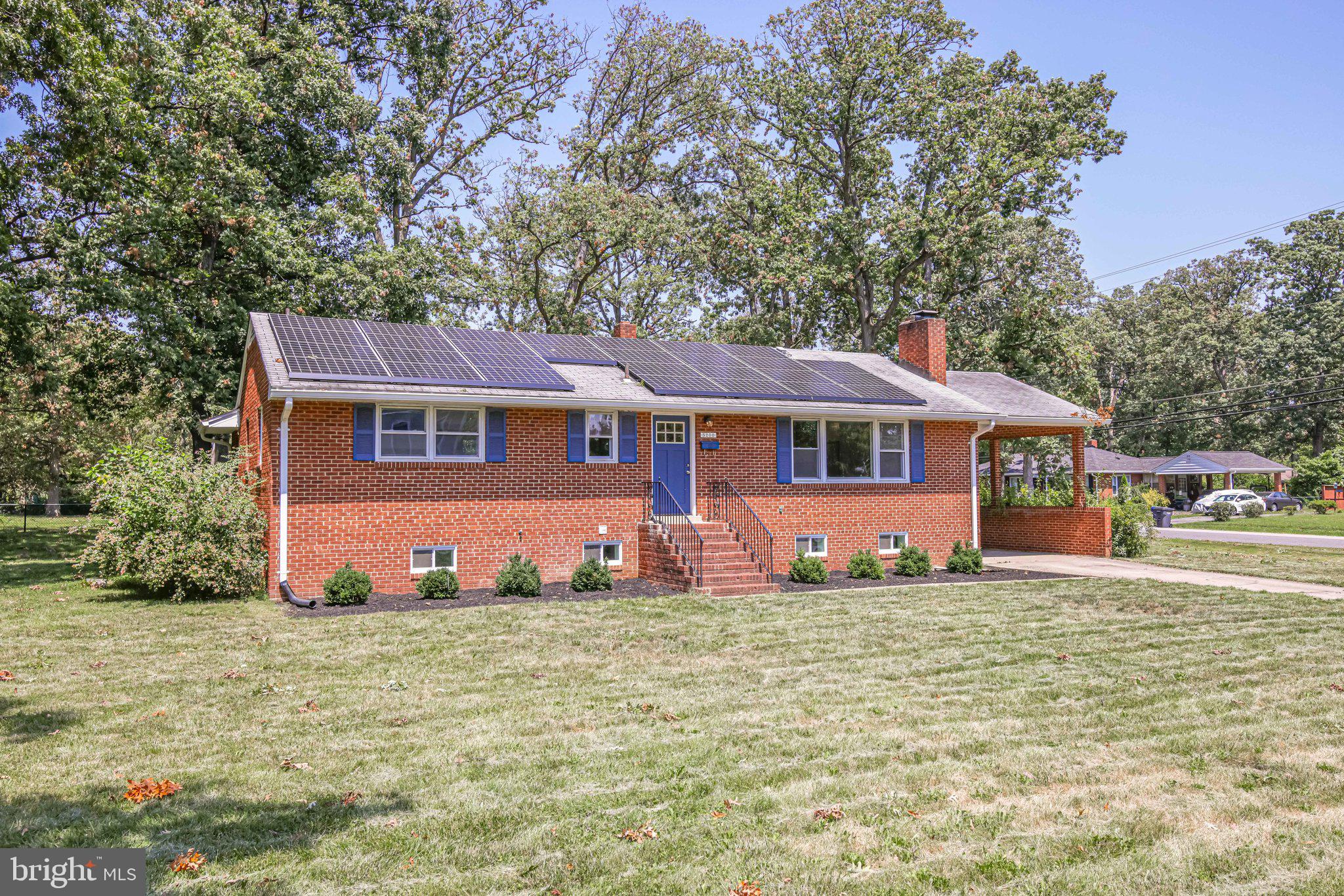 5200 York Road Alexandria, VA 22310 - Photo 3 of 49 Large flat yard