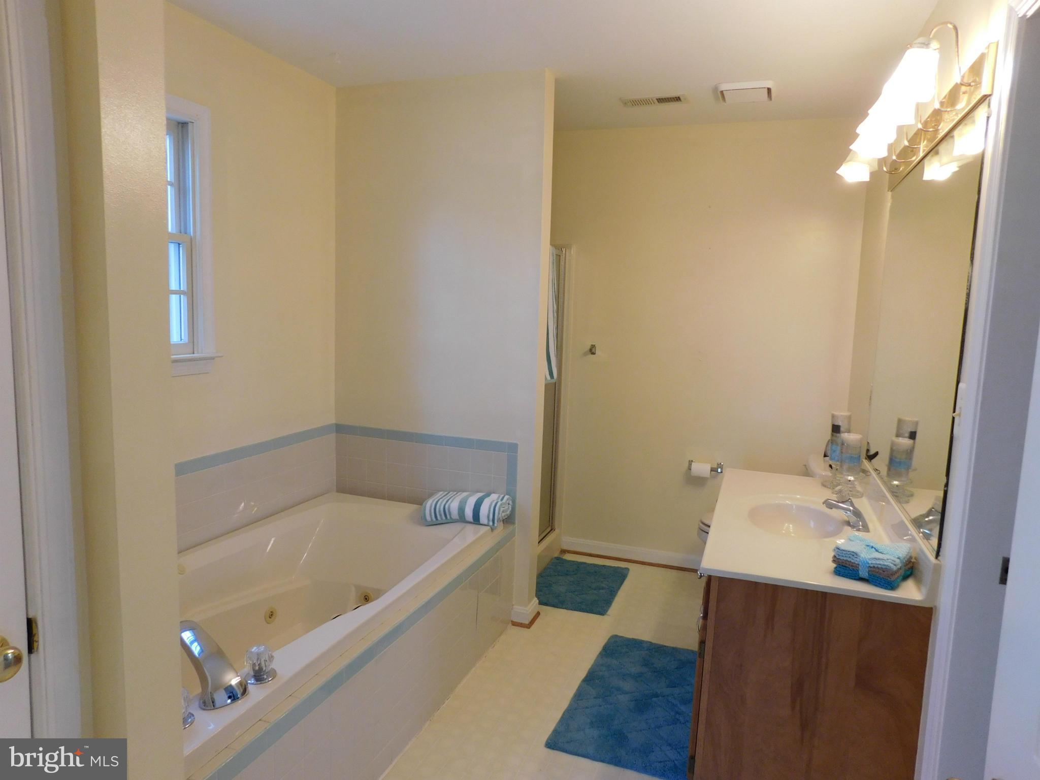2606 Cove Point Road Lusby, MD 20657 - Photo 12 of 14 Bath
