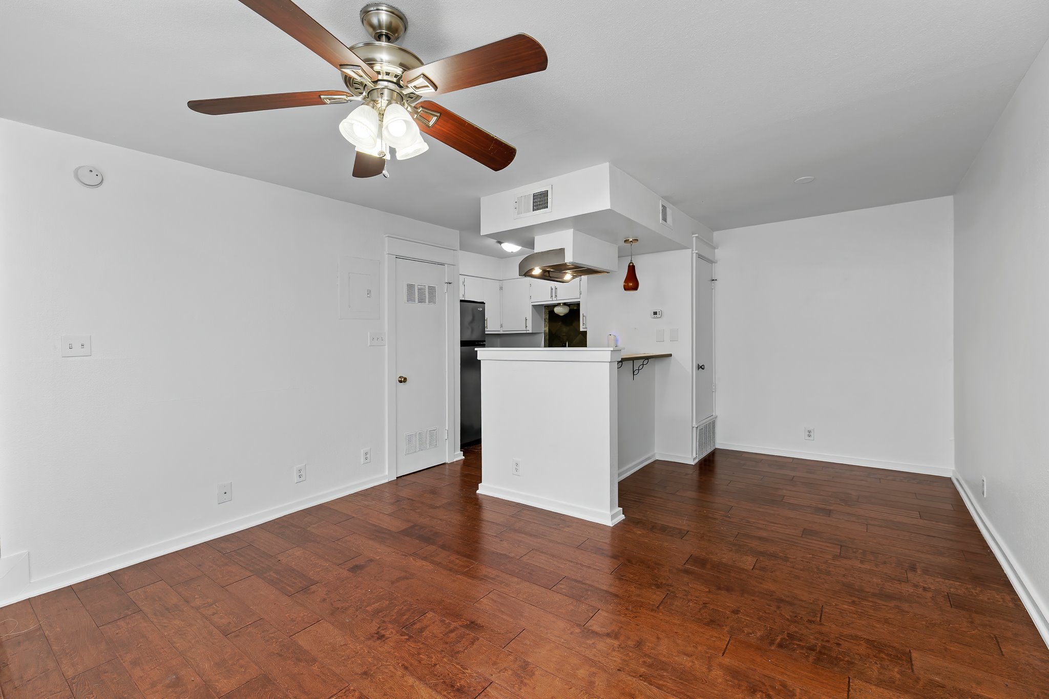 1405 Hartford Road, Unit 106 Austin, TX 78703 - Photo 8 of 30