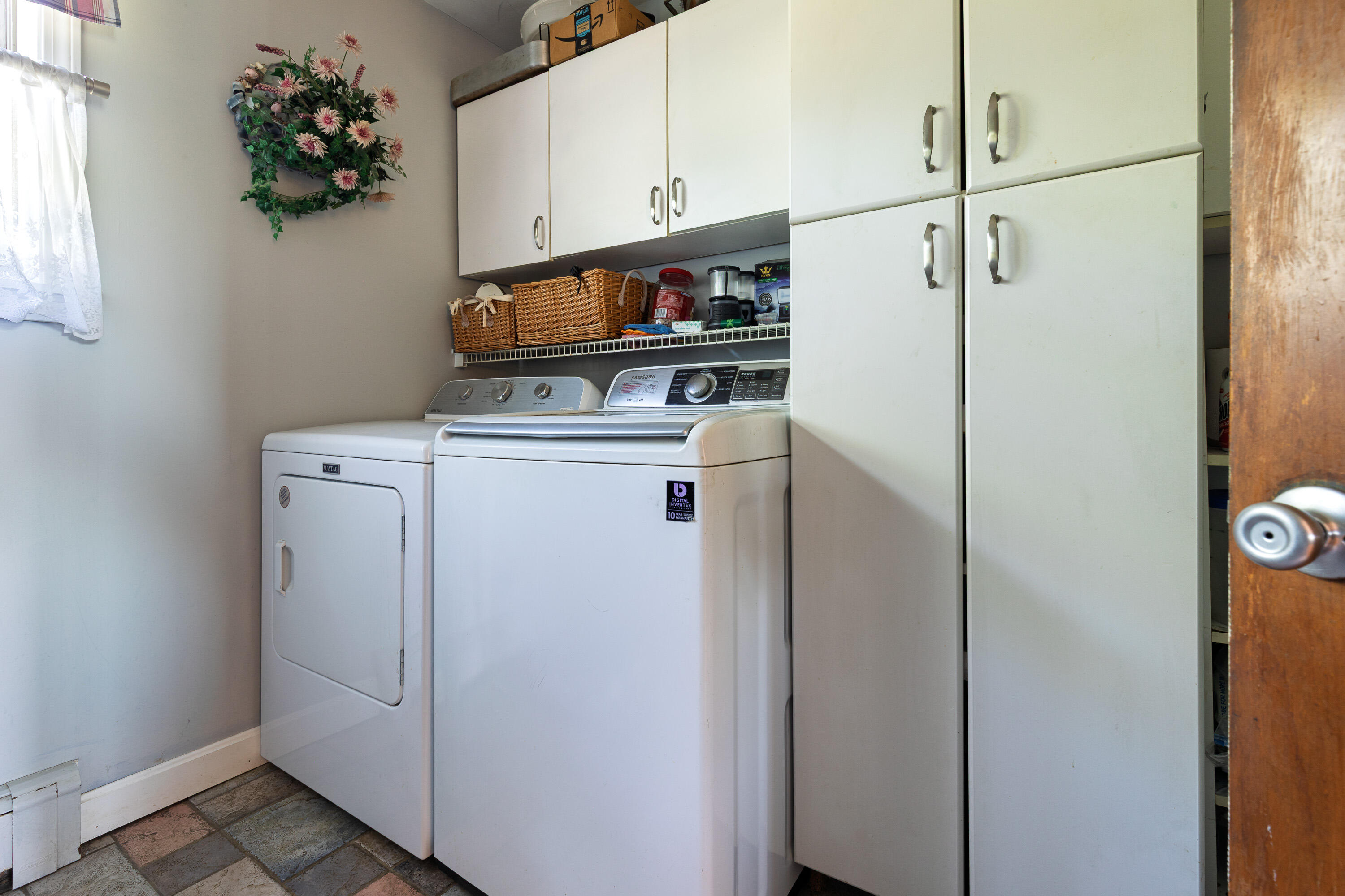 217 West Old County Road Newcastle, ME 04553 - Photo 11 of 29 17-217WOldCountryRd-AT