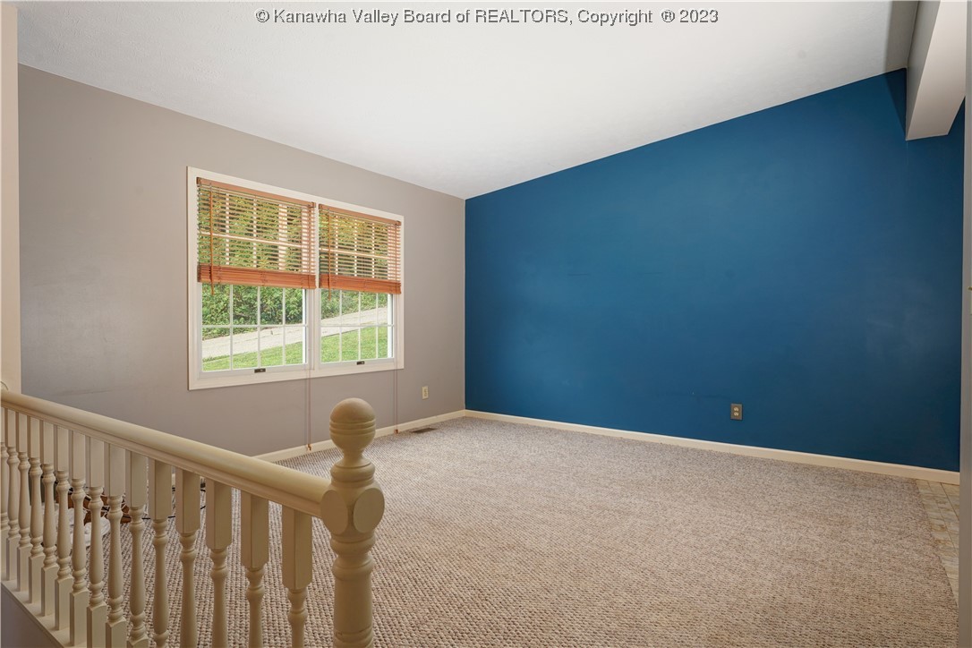 5304 Robert Road Charleston, WV 25313 - Photo 4 of 30 Gallery Image 4