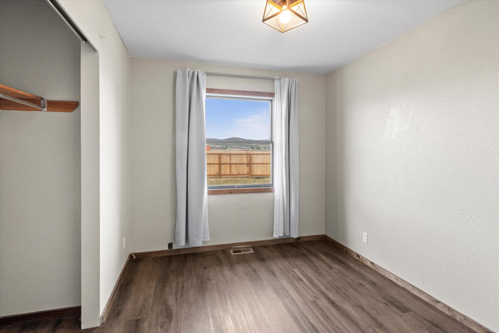 407 Valleyview Road Helena, MT 59602 - Photo 14 of 34 Gallery Image 14