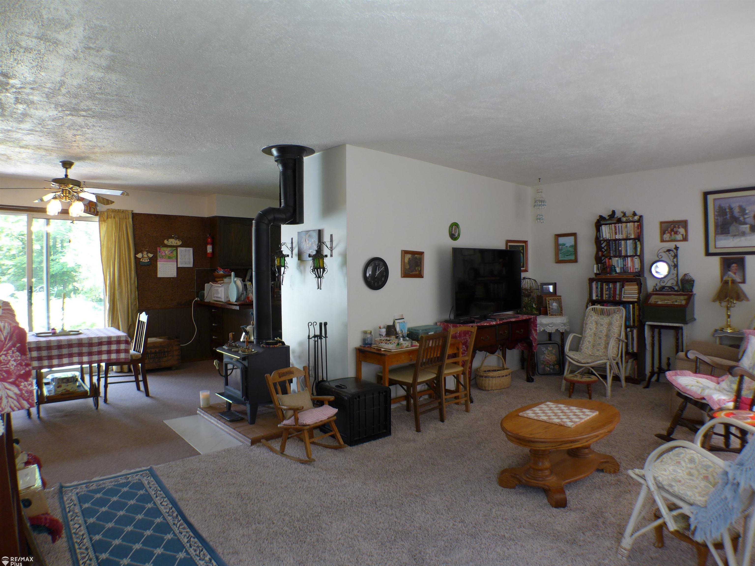 50085829-6.JPG