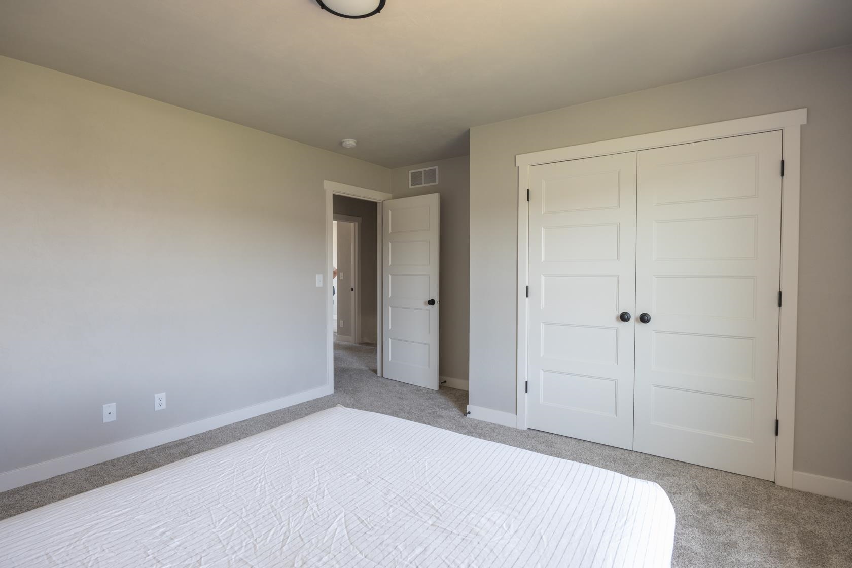 N9270 Laura Street Appleton, WI 54915 - Photo 23 of 40 Gallery Image 23