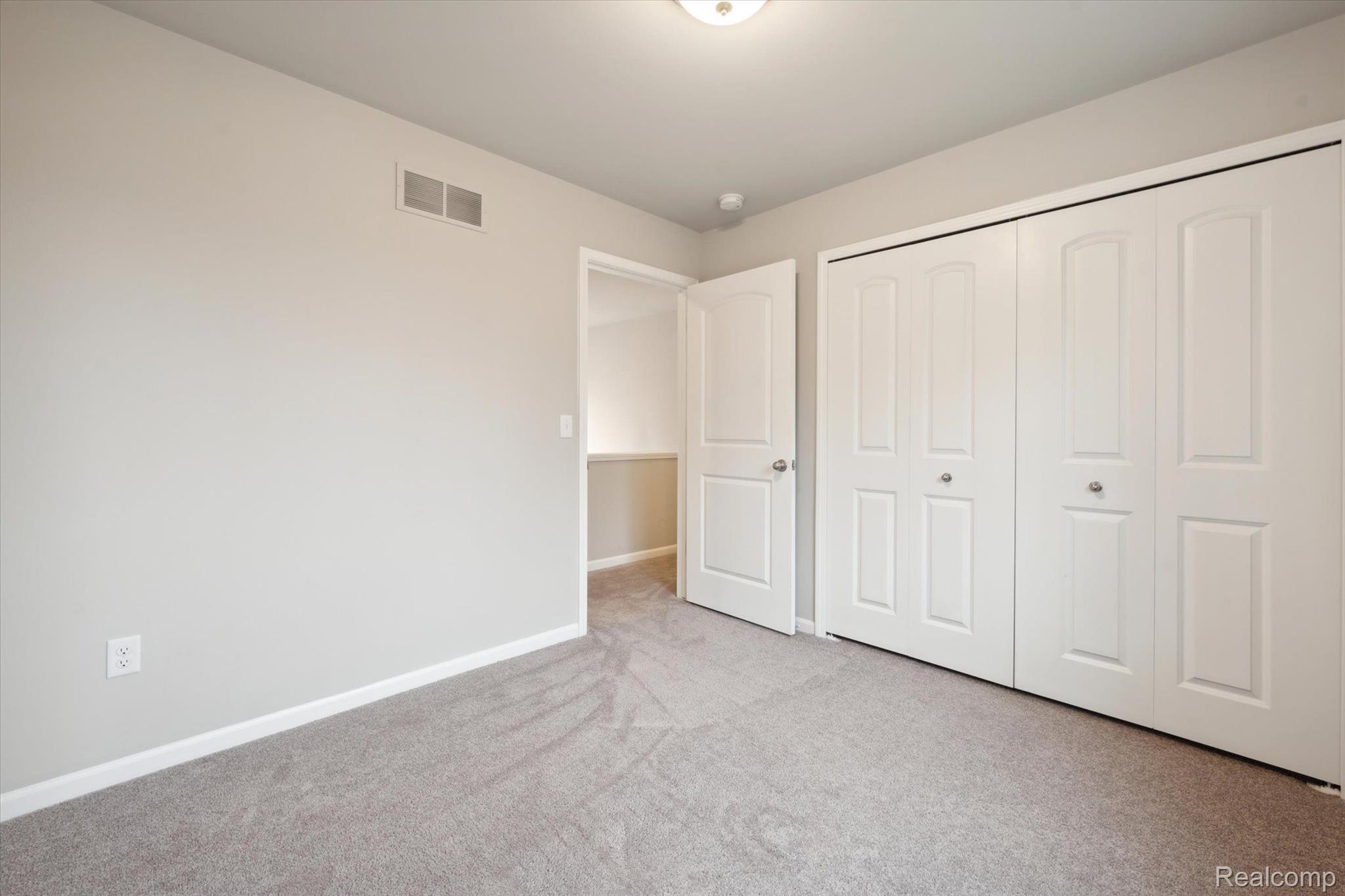 42765 Colonial Road Belleville, MI 48111 - Photo 30 of 46 Gallery Image 30
