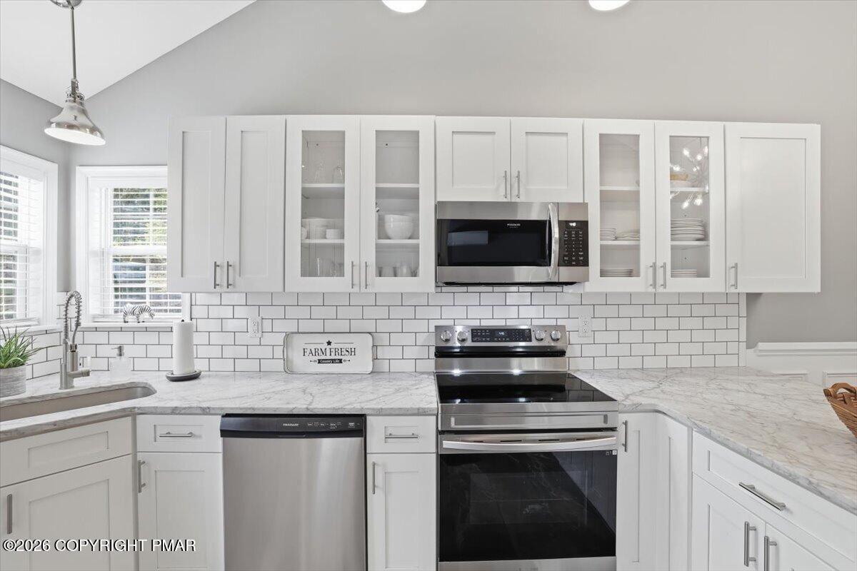 1572 Gardner Road Stroudsburg, PA 18360 - Photo 7 of 35 7
