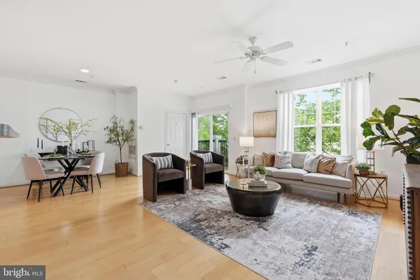 $475,000 | 11321 Aristotle Drive, Unit 3303, Fairfax, VA 22030