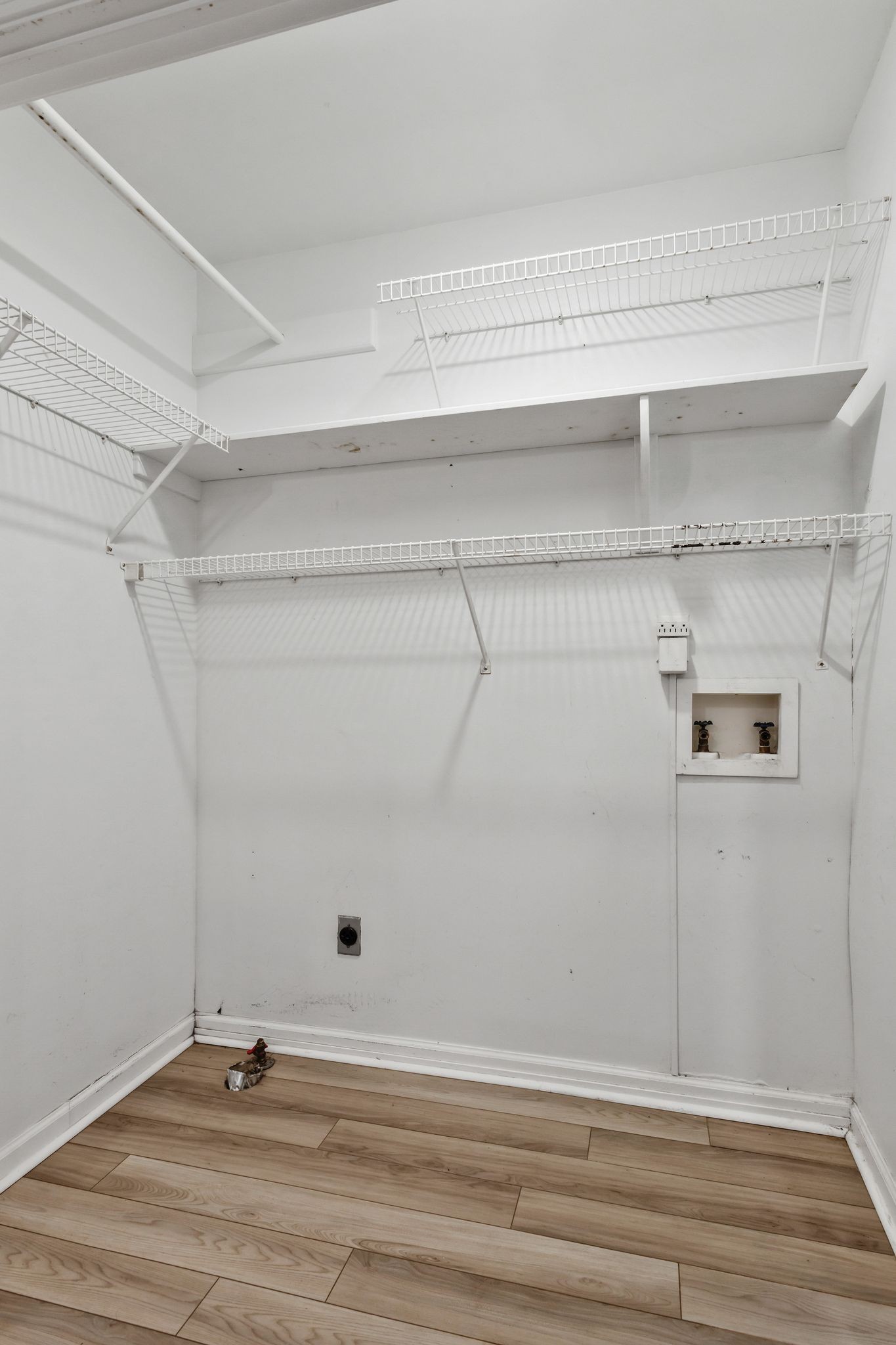 3508 Forest Park Road Springfield, TN 37172 - Photo 33 of 45 a view of a air conditioner