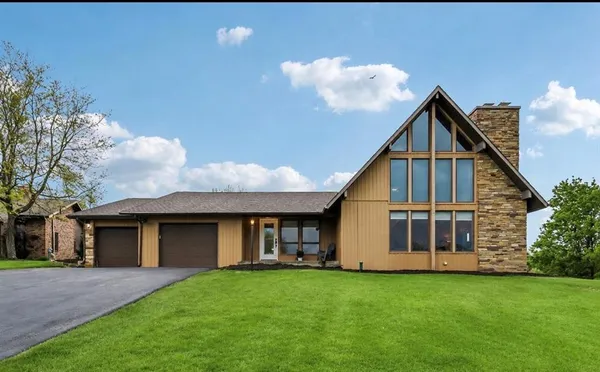 $459,900 | 128 Southwood Drive, Uniontown, PA 15401