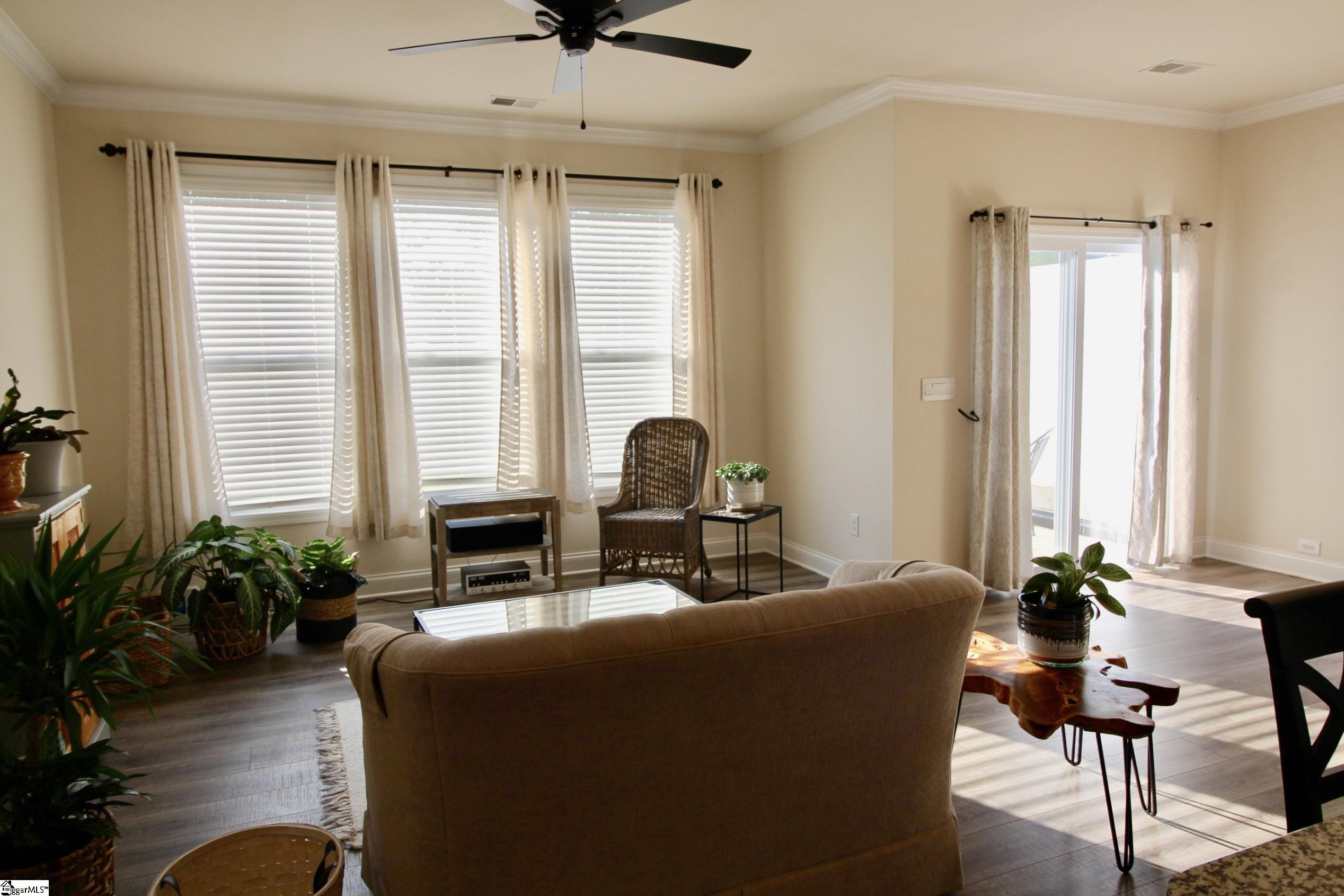 305 Yellow Fox Road Greer, SC 29650 - Photo 5 of 24