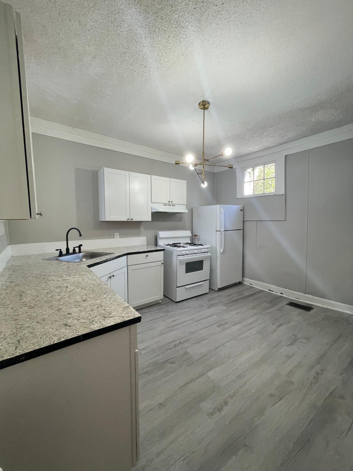 45 Chapel Street, Unit C Charleston, SC 29403 - Photo 2 of 8 IMG_8165