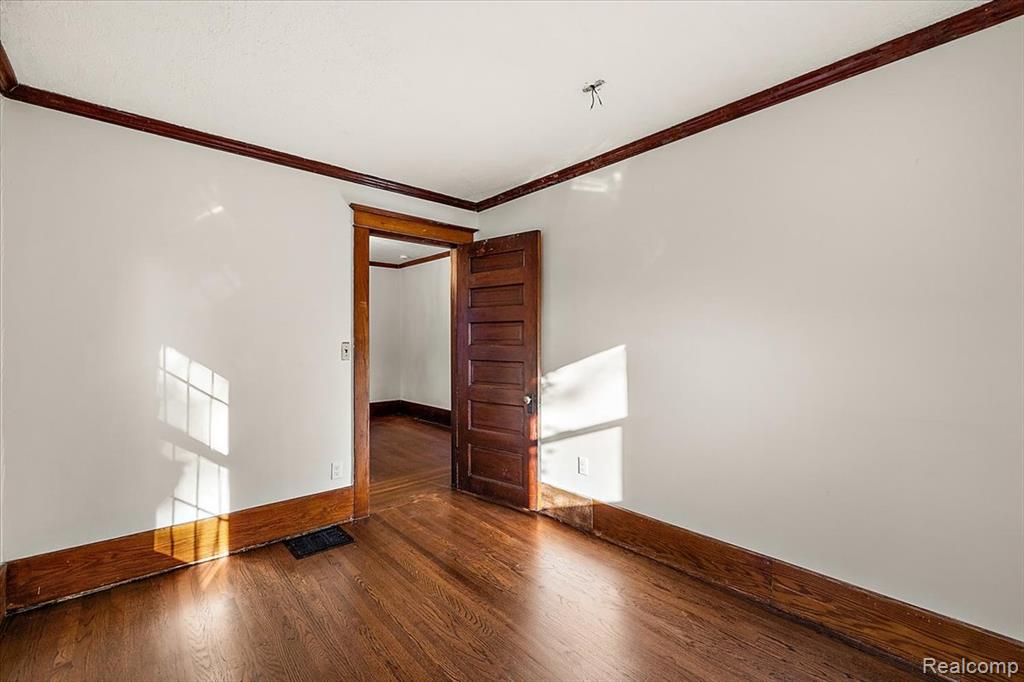 438 North Bailey Street Romeo, MI 48065 - Photo 14 of 58