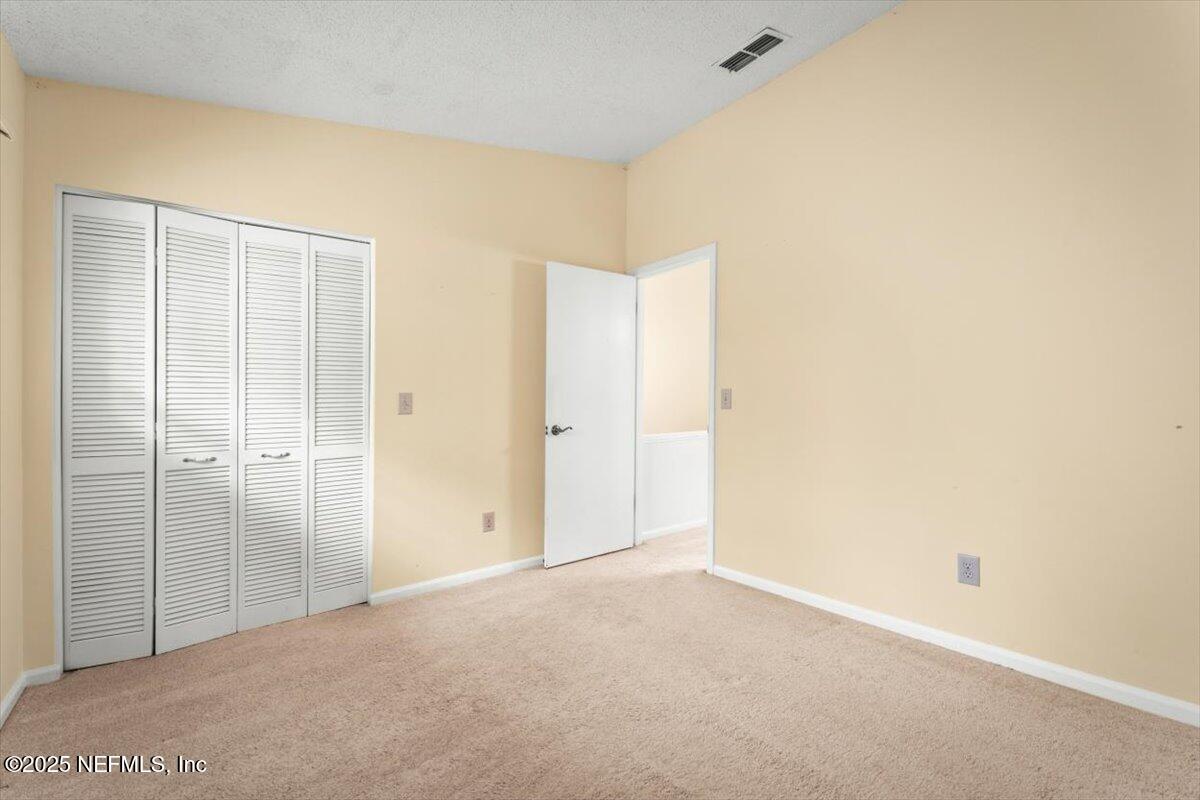 3801 Crown Point Road, Unit 3073 Jacksonville, FL 32257 - Photo 19 of 26 a view of an empty room