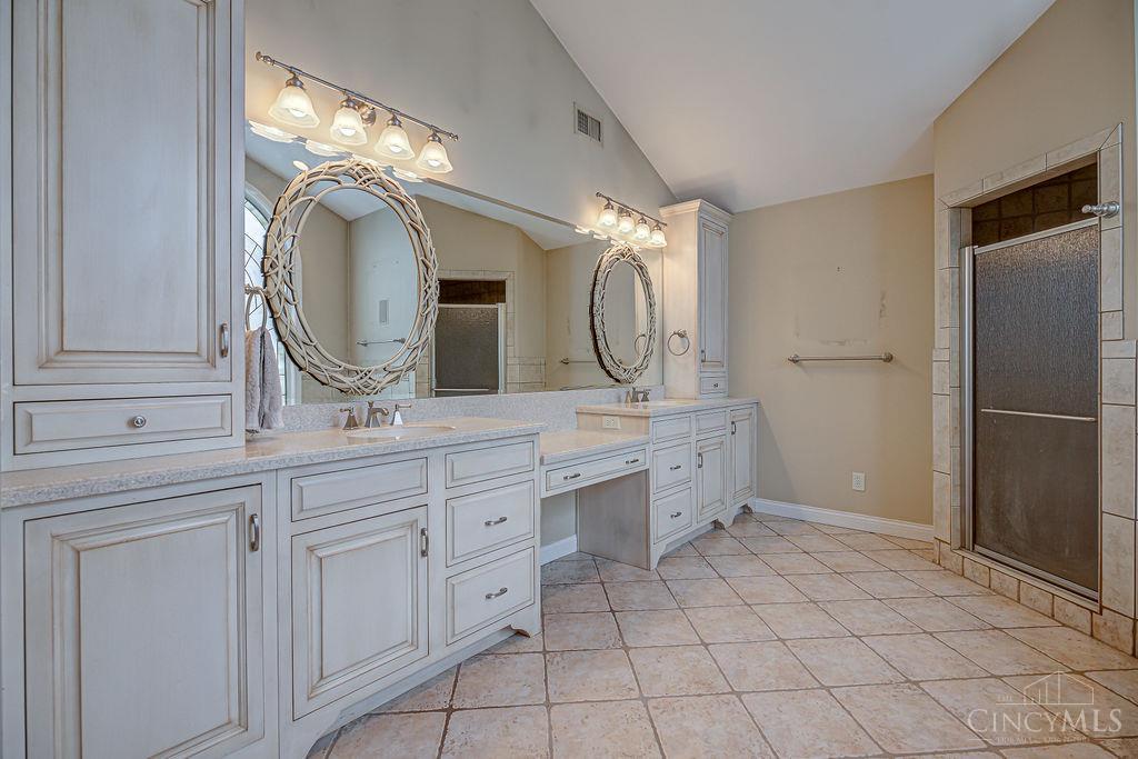 6700 Gaines Road Cincinnati, OH 45247 - Photo 20 of 57