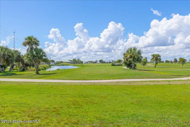 a view of a golf course