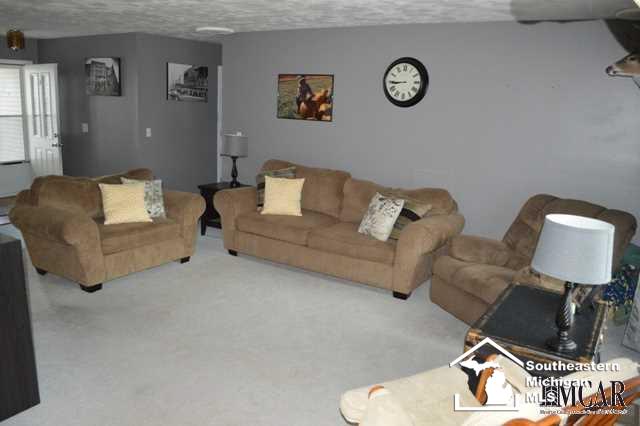 12343 Grafton Road Carleton, MI 48117 - Photo 14 of 20