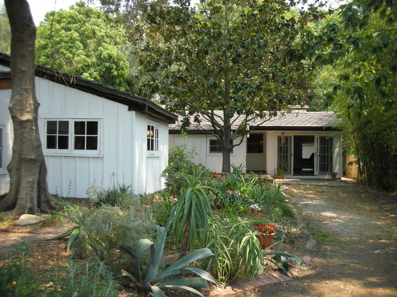 914 Cheltenham Road Santa Barbara, CA 93105 - Photo 1 of 17 Front