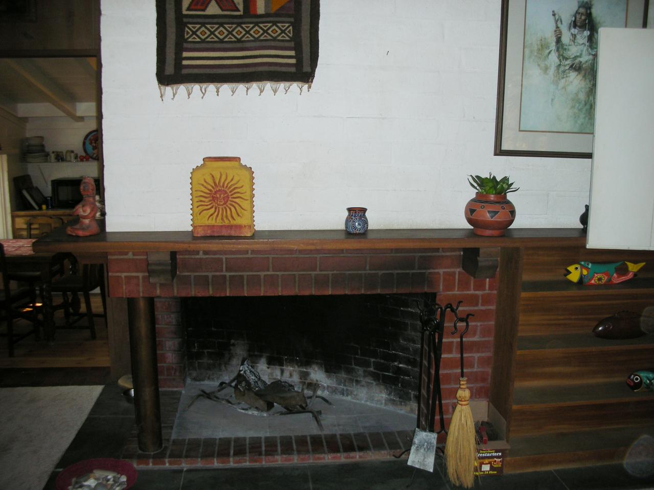 914 Cheltenham Road Santa Barbara, CA 93105 - Photo 10 of 17 Fireplace
