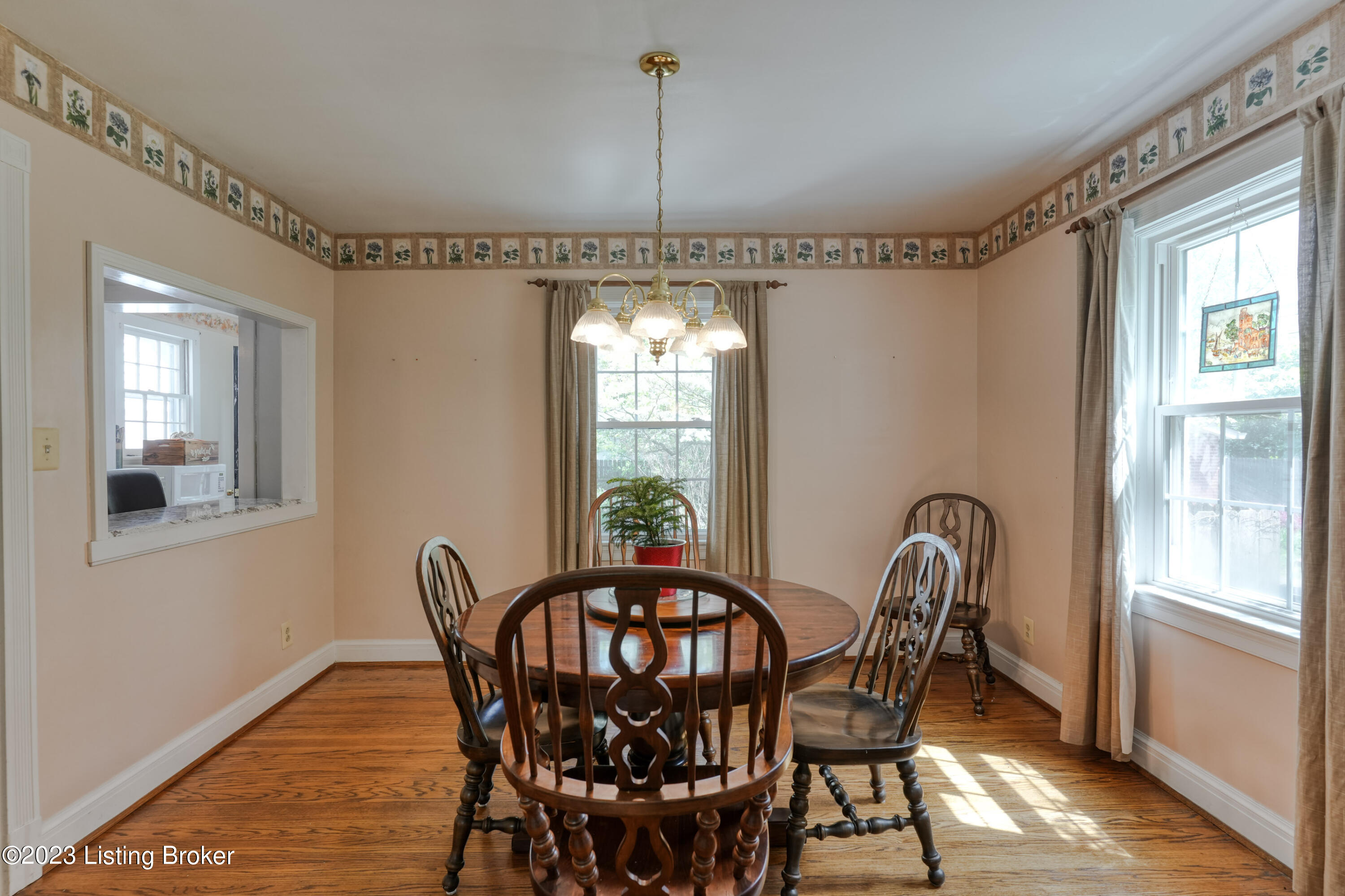 121 Don Allen Road Louisville, KY 40207 - Photo 8 of 37 013 - 20230419 06789